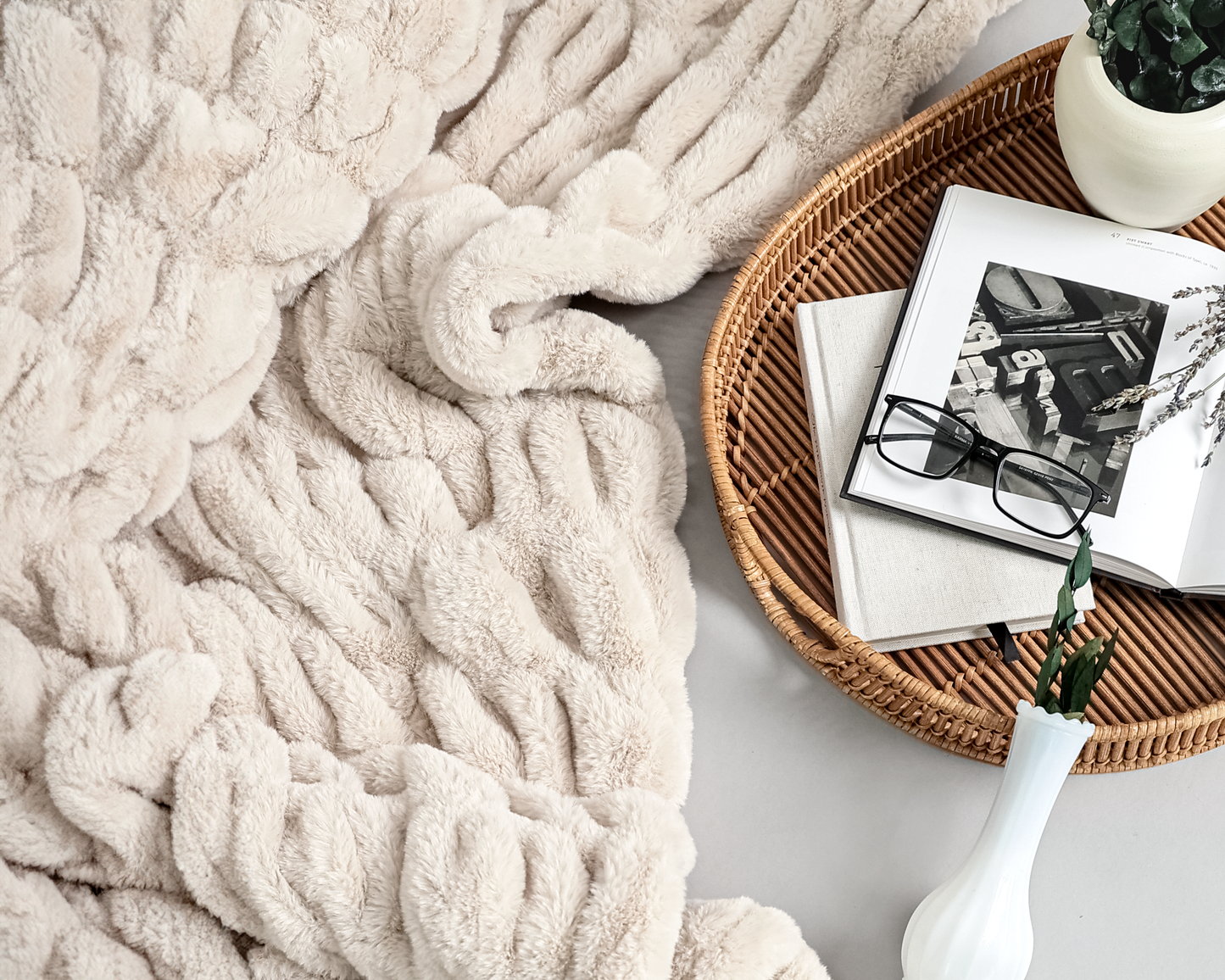 Soft Linen Scented Blanket