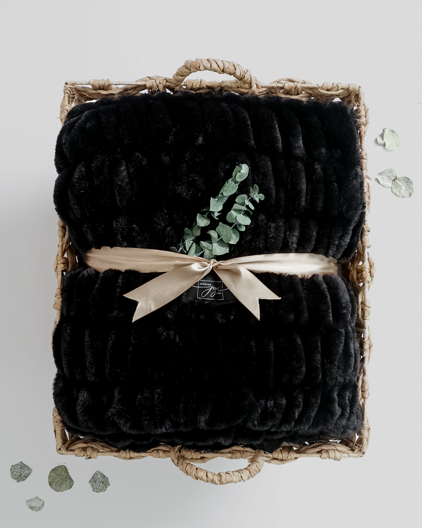 Black Scented Blanket